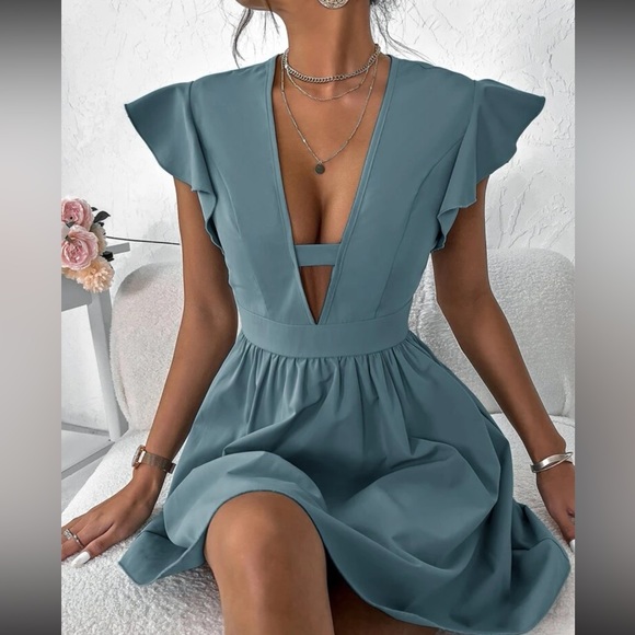 NWOT, Shein, Size L, Plunging Neck Flutter Sleeve Dress in Cadet Blue - Picture 2 of 7